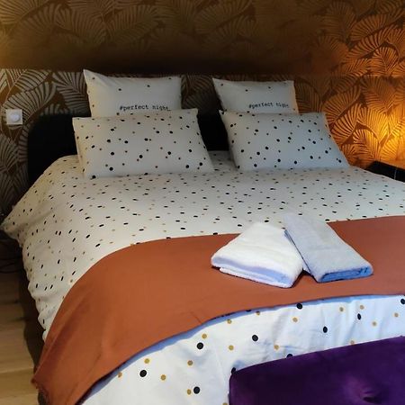 Les Coquelicots - Chambre Lea ウーダン エクステリア 写真